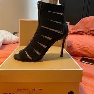 MK BLACK HEELS! Worn once . Super comfy.